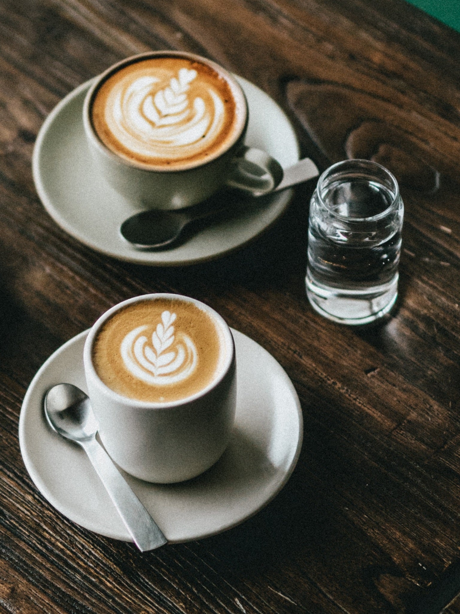 a latte and a cappuccino